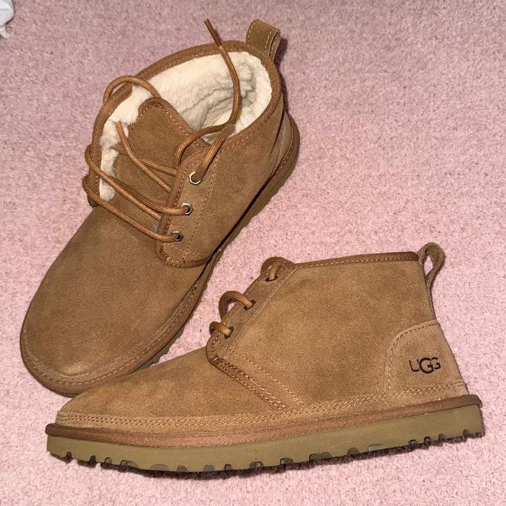 UGG Neumel Chestnut - Sz 9.5/10